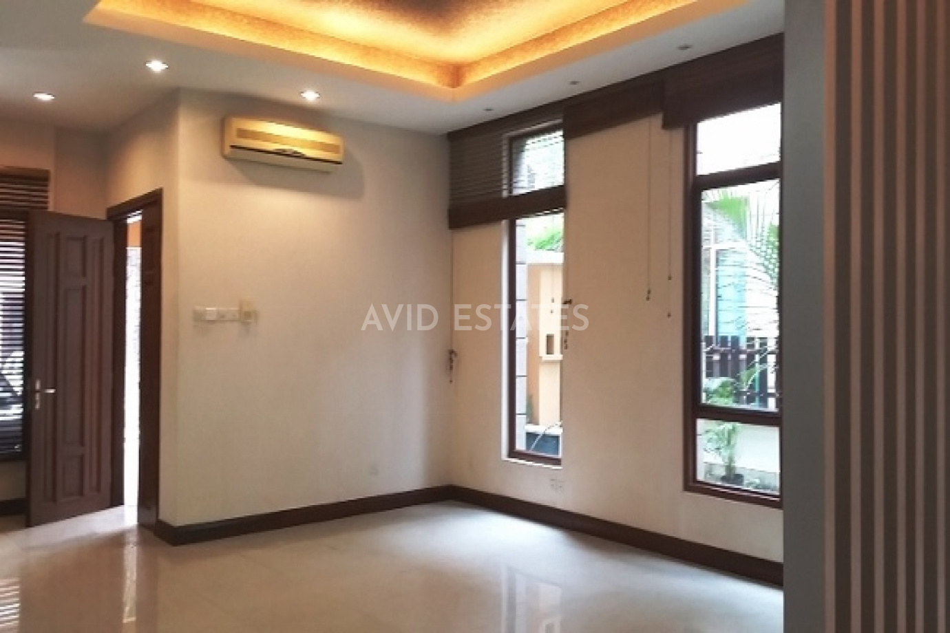 Duta Nusantara,Kuala Lumpur, 5 Bedrooms Bedrooms, ,4 BathroomsBathrooms,Semi-Detached,To Let,Jalan Sri Hartamas 1, Off Jalan Duta,1137